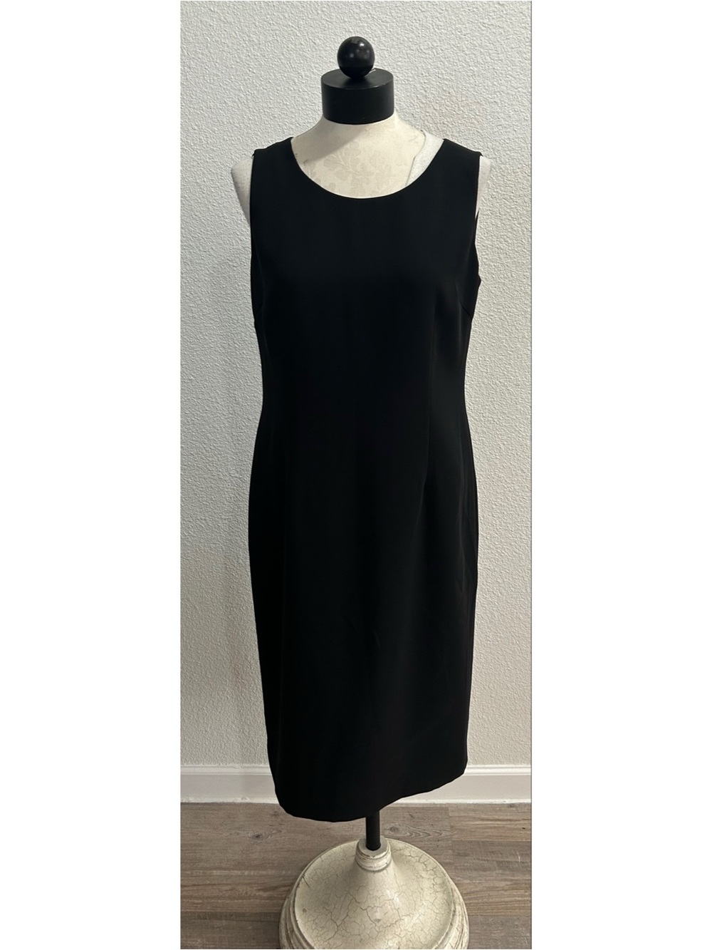 Jones Studio Separates Women’s 10 Sheath Dress Black Sleeveless Scoop Neck Lined
